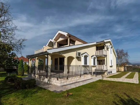 House for Rent, 370m2, Zabjelo, Podgorica