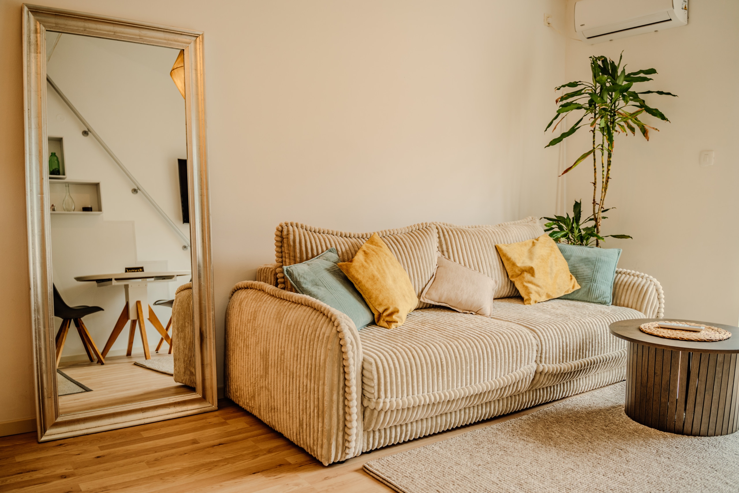 Violet investment, montenegro. karadag yatirim firsatlari. Kotor apartment for sale.