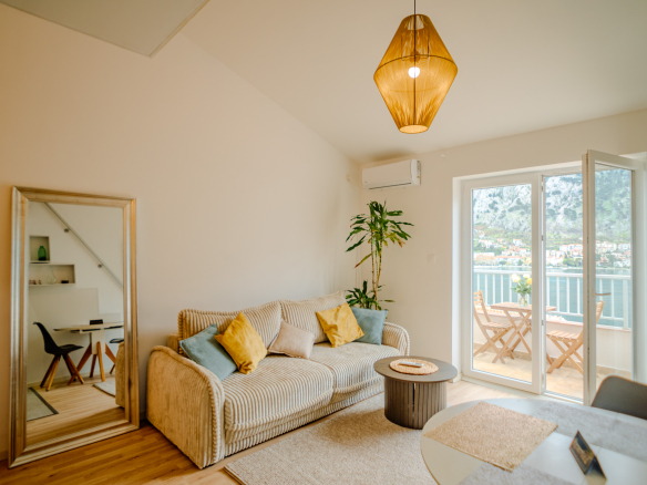 Violet investment, montenegro. karadag yatirim firsatlari. Kotor apartment for sale.