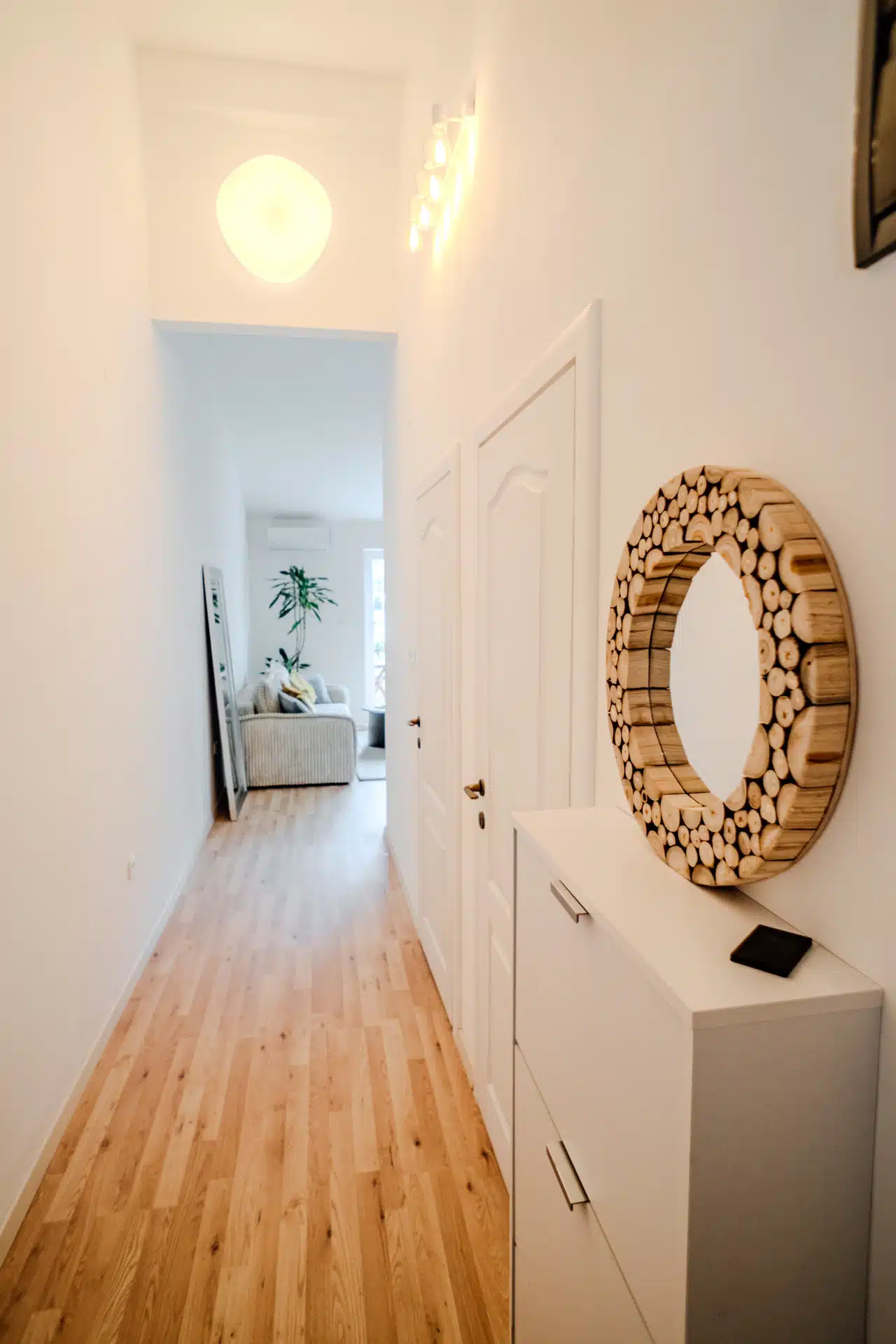 Violet investment, montenegro. karadag yatirim firsatlari. Kotor apartment for sale.