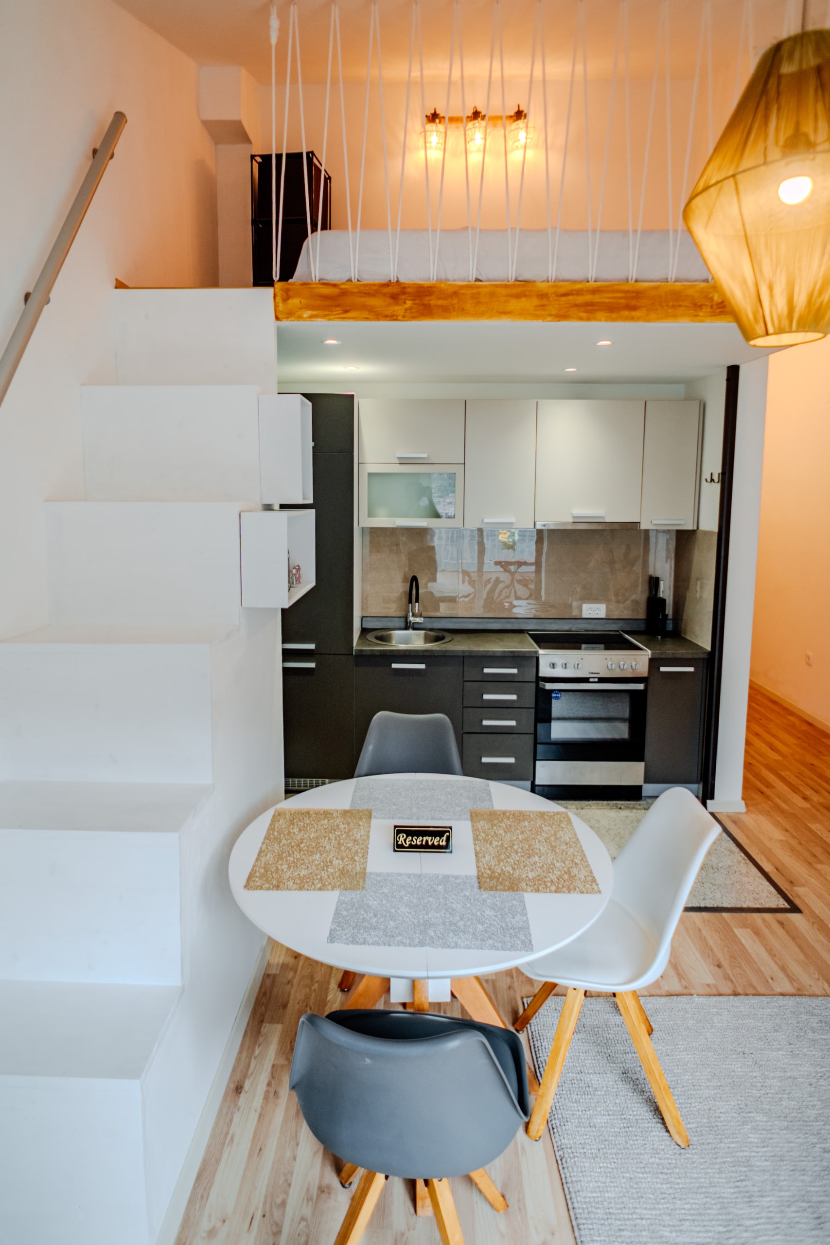 Violet investment, montenegro. karadag yatirim firsatlari. Kotor apartment for sale.