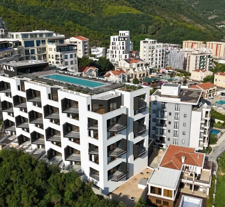 Violet investment , Vuelo Sobre Becici, budva . Investmwent in montenegro, montenegro investment, karadag da yatirim firsatlari.