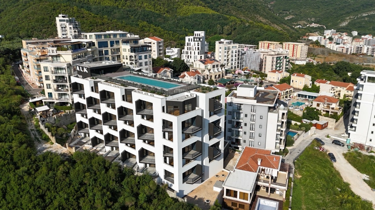 Violet investment , Vuelo Sobre Becici, budva . Investmwent in montenegro, montenegro investment, karadag da yatirim firsatlari.
