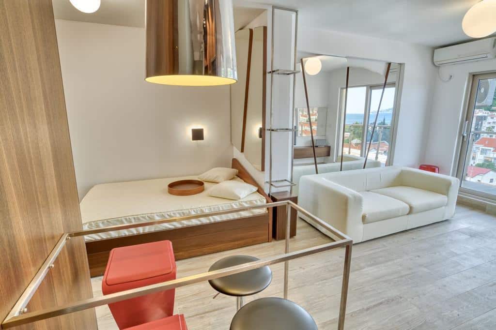 Violet investment Montenegro, invest in montenegro, apartment for sale in budva, investment in budva real estate, karadag yatirim