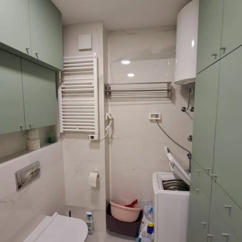 Three-Bedroom apartment , Central Point
