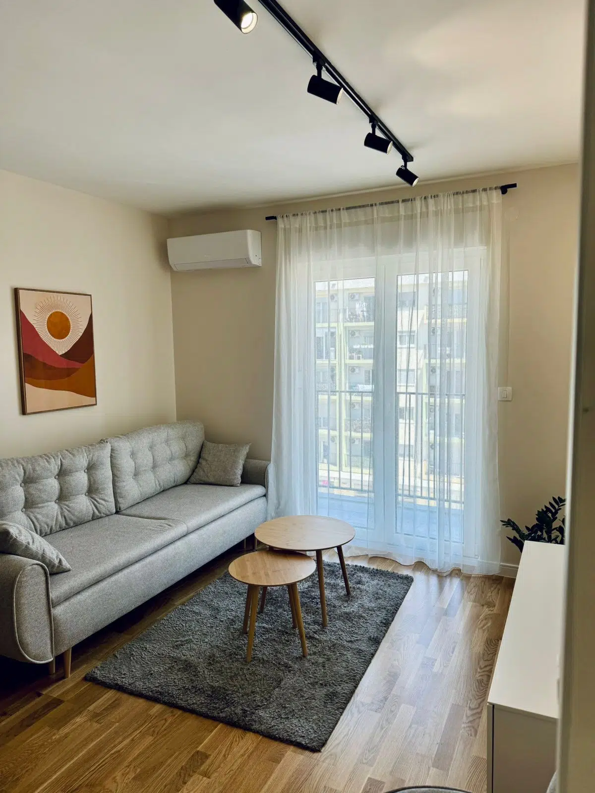 WhatsApp Image 2025-05-27 at 08.48.42_58277420 One Bedroom, For Rent , Pobrezje