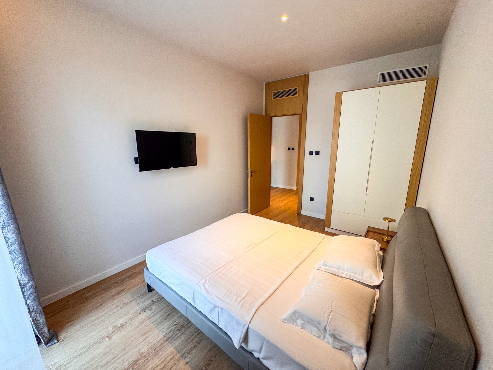 One bedroom apartment Porto Montenegro,Studio apartment Porto Montenegro, Boka Place real estate, Property for sale Tivat Montenegro, Montenegro investment property, Luxury apartment by the sea, Real estate Porto Montenegro, Apartment for sale Boka Place, Buy apartment in Tivat, Seaside studio Montenegro, Porto Montenegro rental program, Modern apartment Montenegro, Holiday home Porto Montenegro, Montenegro property investment, High-return real estate Montenegro, Adriatic coast property, Luxury living Montenegro, Studio with amenities Tivat, Fully furnished studio for sale in Porto Montenegro, Invest in Boka Place residential complex, Modern sea-view apartment in Tivat, Best areas to buy property in Montenegro, Real estate with rental income in Porto Montenegro, Where to buy luxury property in Montenegro, Turnkey studio apartment in Tivat, Montenegro real estate with high ROI