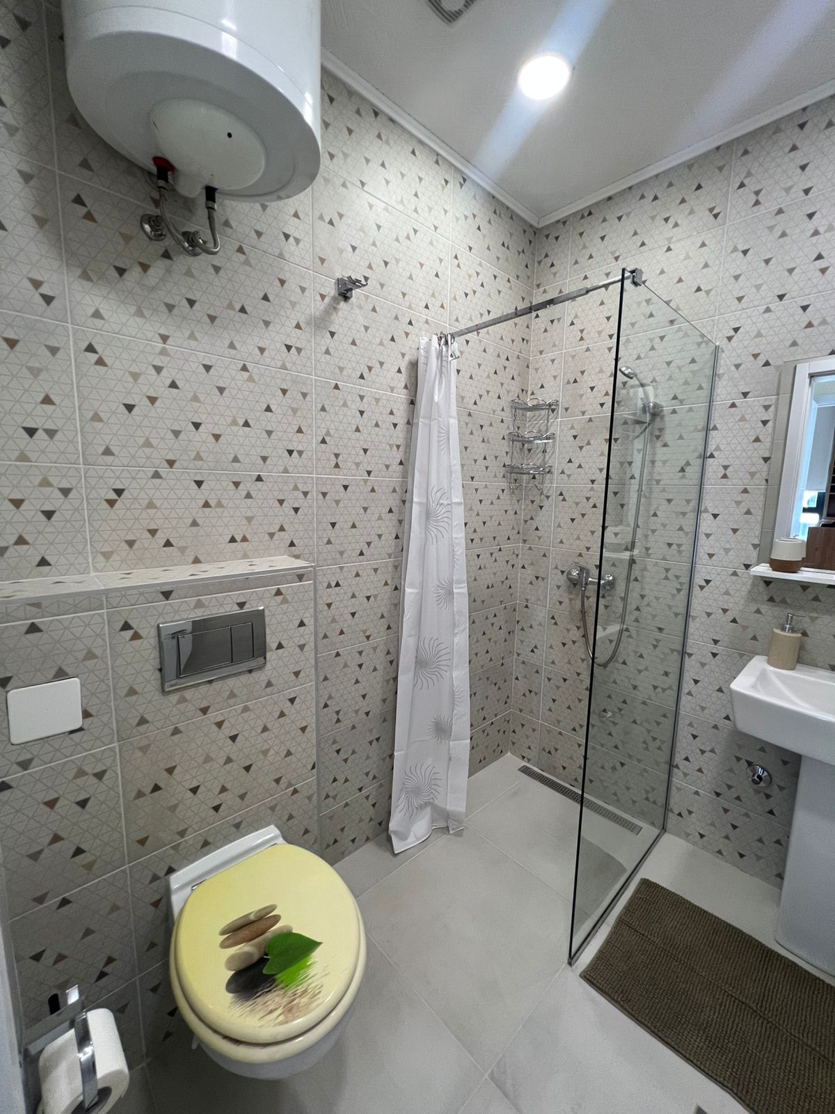 investment in montenegro, apartment for sale near porto montenegro, violet investment, karadag yatirim. montenegro.