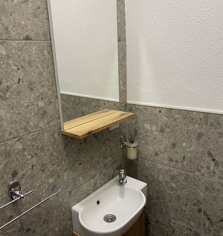 740