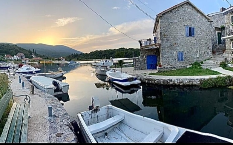 Unique Stone House for Sale, 107m2, Bjelila, Tivat
