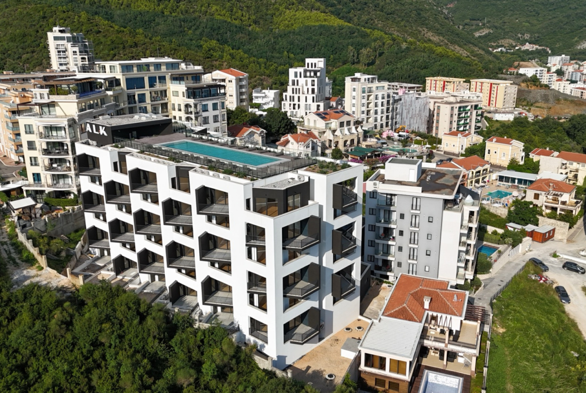 Vuelo Sobre, Becici, Budva. Violet Investment, Montenegro investment opportunities.