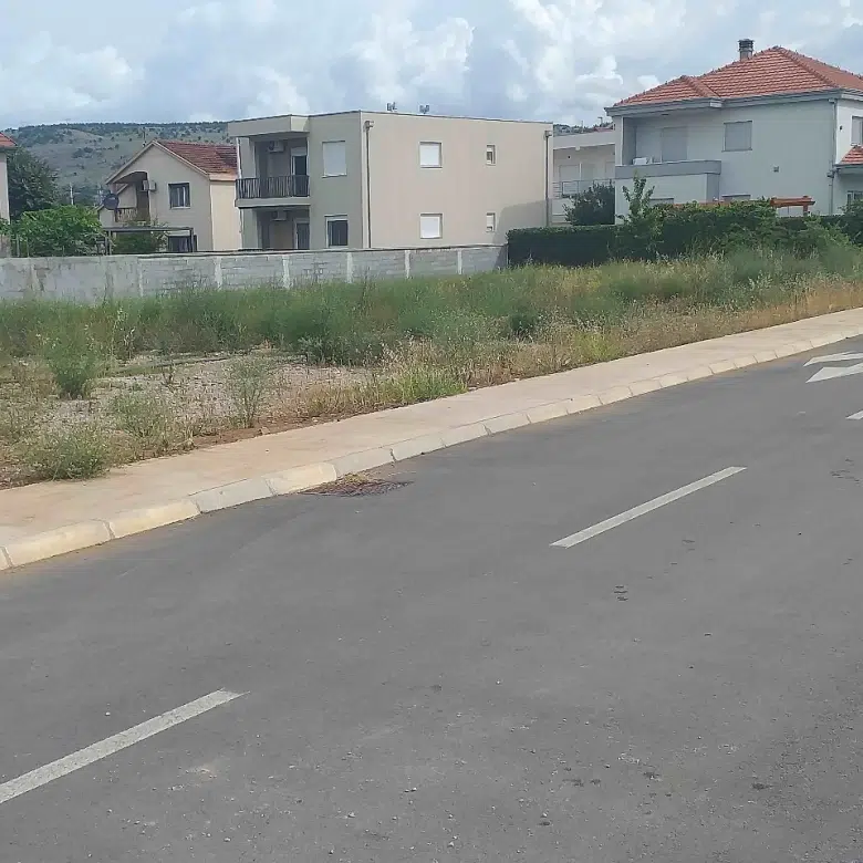 Development Land for Sale – up to 3,963 m2, Urbanized Infrastructure Ready,Gornja Gorica, Podgorica