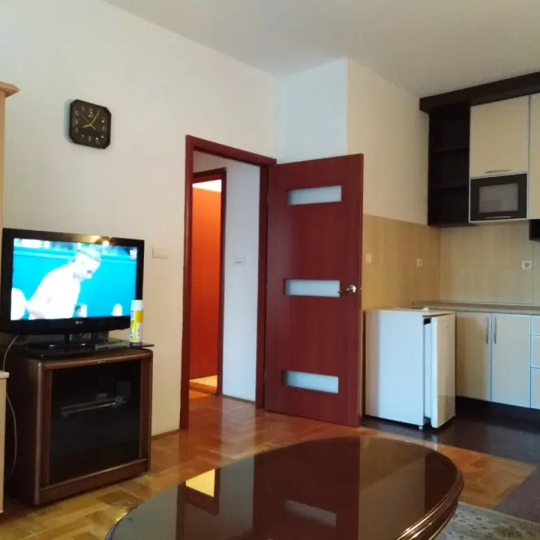 One-Bedroom Apartment for Rent – Blok 9