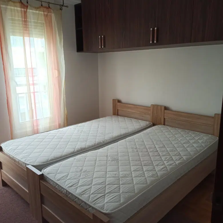 One-Bedroom Apartment for Rent – Blok 9