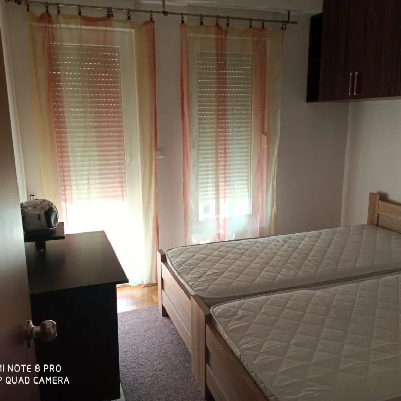 One-Bedroom Apartment for Rent – Blok 9