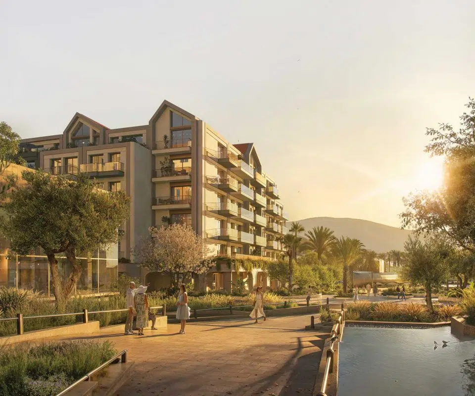 vero and versa Porto Montenegro,Tivat 2 versa-boka-place-central-plaza-960x800