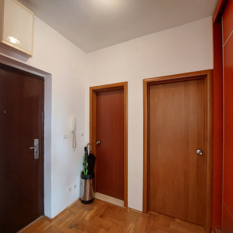 Two-bedroom apartment , Blok 9 , 62m2