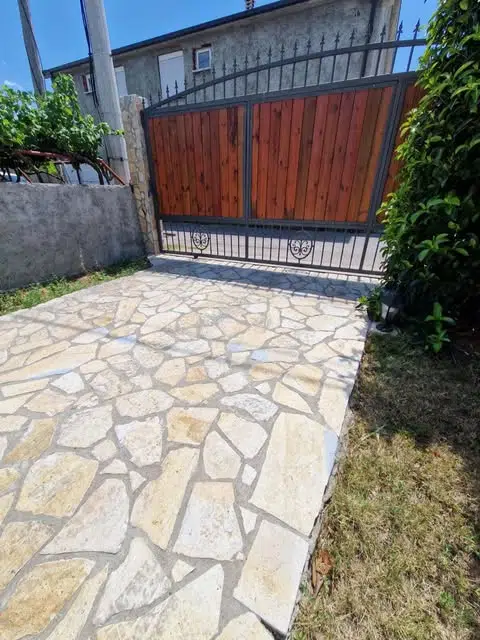 Three Bedroom Part Of house For Rent,94m2,Masline,Podgorica