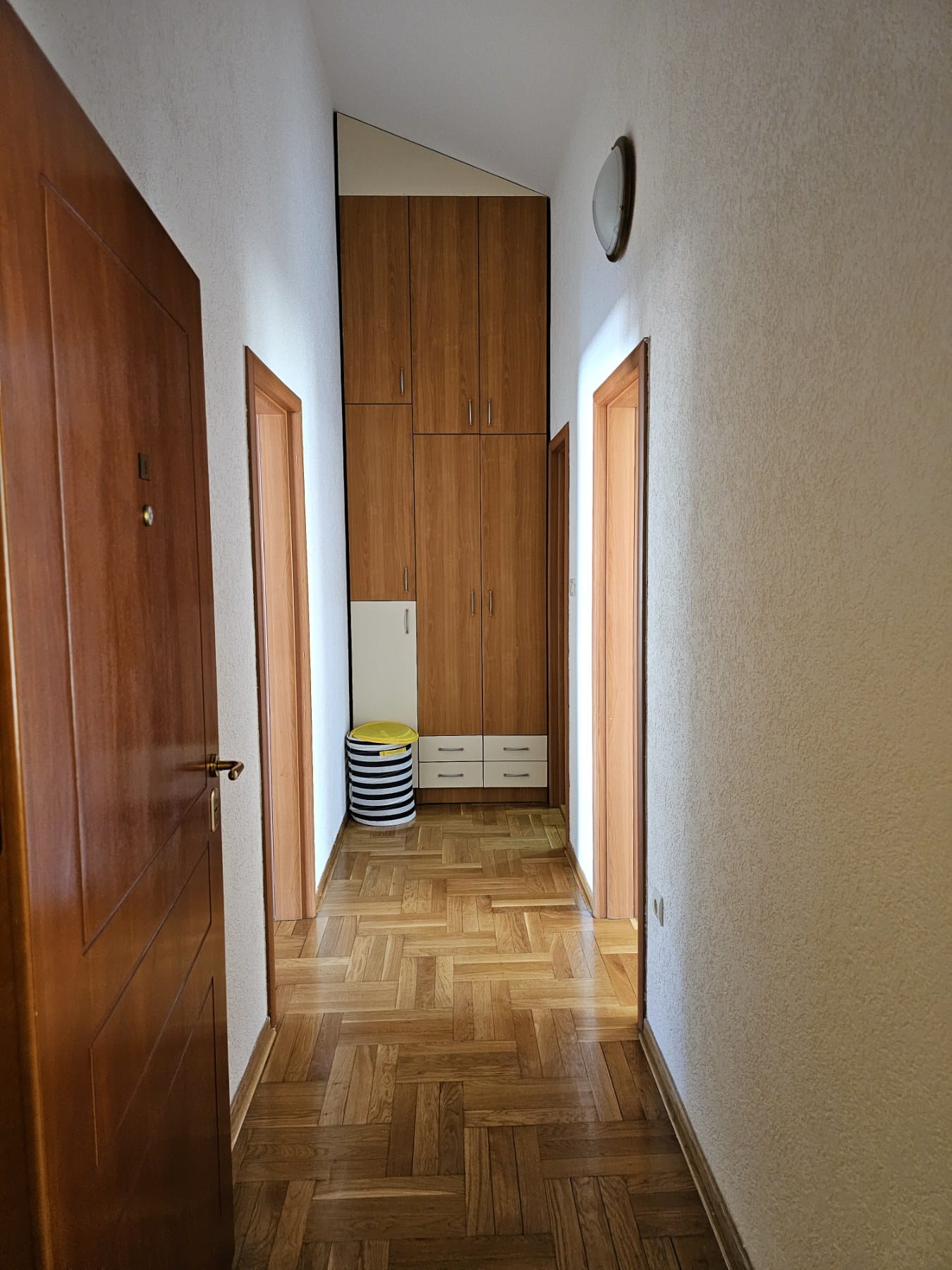 one-bedroom apartment Rafailovići, apartment for sale Rafailovići, Budva Riviera property, 1-bedroom near beach Montenegro, Rafailovići real estate for sale, apartment 100m from sea, Vitodolska Turistička apartment, third-floor attic apartment, terrace apartment Rafailovići, optional garage parking, 14 m2 parking space Rafailovići, Montenegro coastal property, holiday rental potential Budva, small apartment for investment Montenegro, violet investment