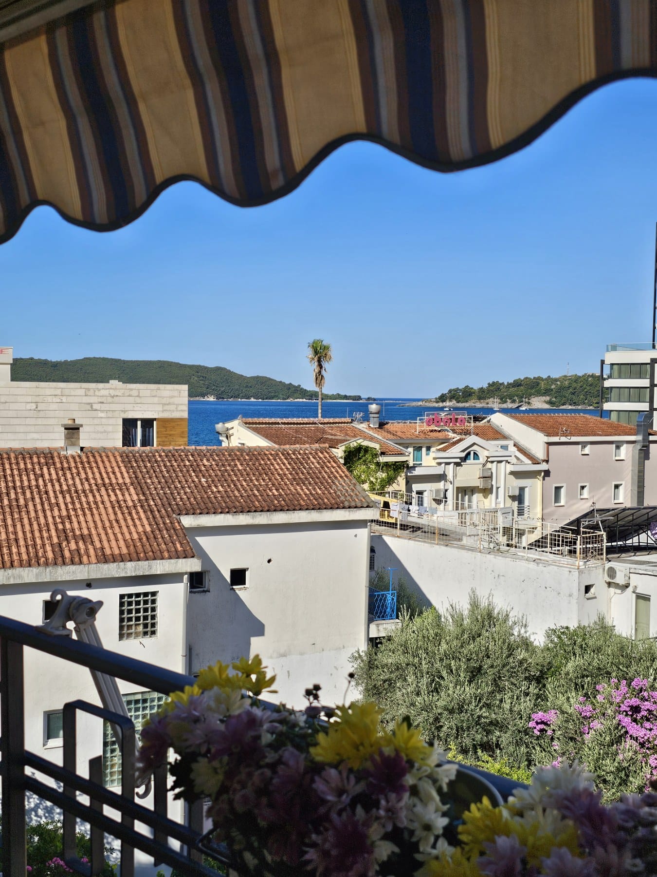 one-bedroom apartment Rafailovići, apartment for sale Rafailovići, Budva Riviera property, 1-bedroom near beach Montenegro, Rafailovići real estate for sale, apartment 100m from sea, Vitodolska Turistička apartment, third-floor attic apartment, terrace apartment Rafailovići, optional garage parking, 14 m2 parking space Rafailovići, Montenegro coastal property, holiday rental potential Budva, small apartment for investment Montenegro, violet investment