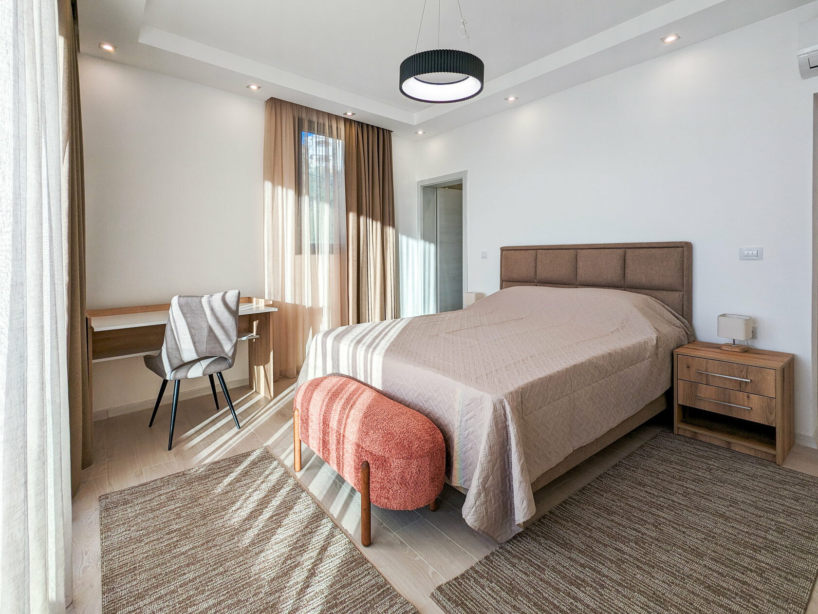 Montenegro real estate investment, Karadağ gayrimenkul yatırımı, Utjeha investment property, Paljuškovo koyu emlak, Adriatic sea view villa, deniz manzaralı villa, havuzlu satılık villa, buy to let Montenegro, kiraya uygun yatırım, rental income potential, kira geliri potansiyeli, ROI Montenegro property, yatırımın geri dönüşü, direct from developer, müteahhitten satış, capital appreciation, sermaye kazancı, euro bazlı varlık, violet investment