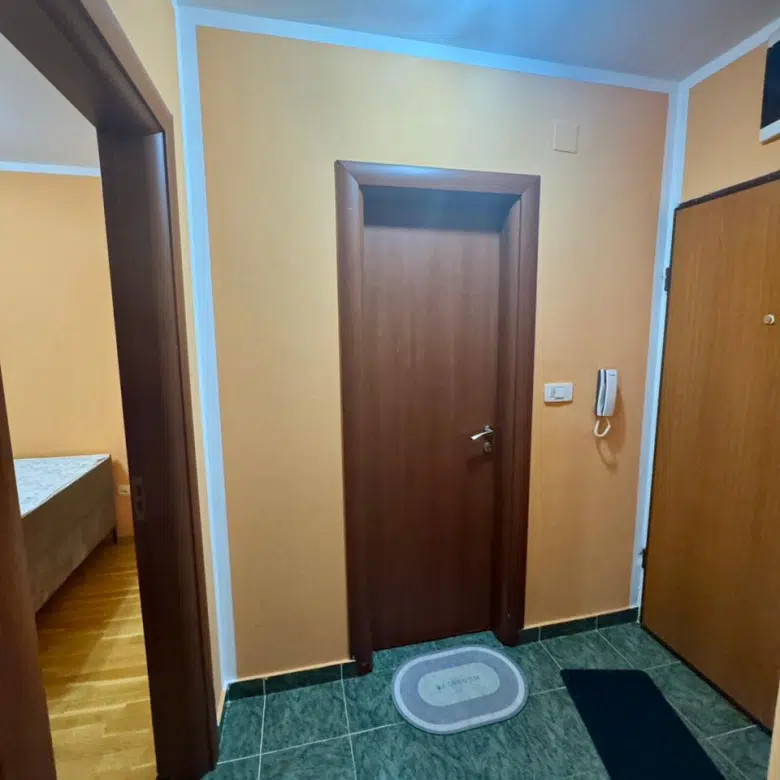 One-Bedroom Apartment for Rent – Krivi Most