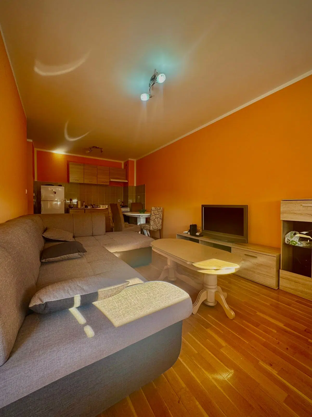 WhatsApp Image 2025-09-16 at 081805_9a5a7824 One-Bedroom Apartment for Rent – Krivi Most