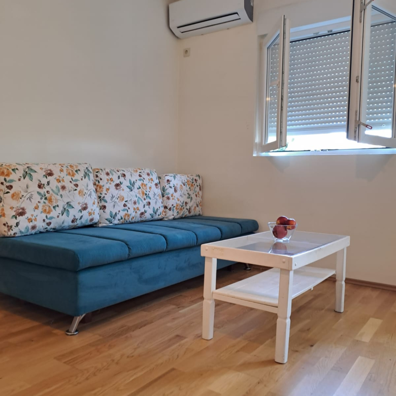 Studio Apartment for Rent – Zabjelo