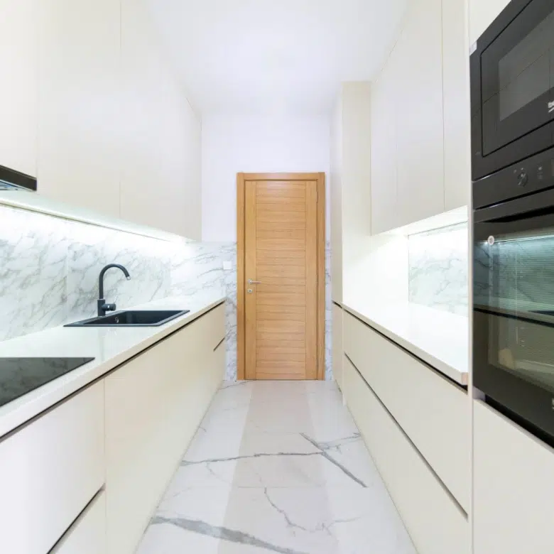 orica c apartment for sale, luxury apartment podgorica, 3 bedroom 142 m2, gated building 8 apartments, underground garage 3 parking, stone facade aluminum joinery, embassy district podgorica,violet investment, karadag da yatirim, podgorica real estate, podgorica apartment for sale