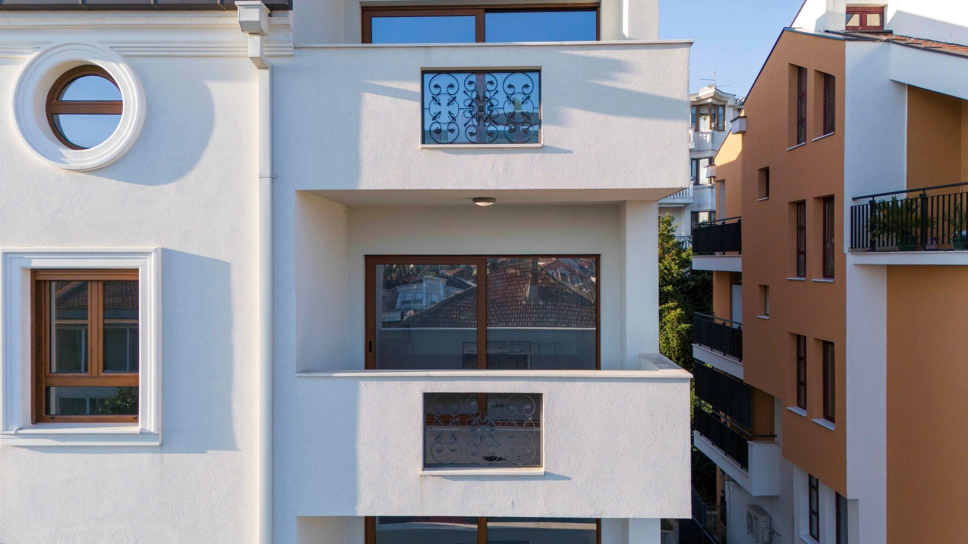 orica c apartment for sale, luxury apartment podgorica, 3 bedroom 142 m2, gated building 8 apartments, underground garage 3 parking, stone facade aluminum joinery, embassy district podgorica,violet investment, karadag da yatirim, podgorica real estate, podgorica apartment for sale