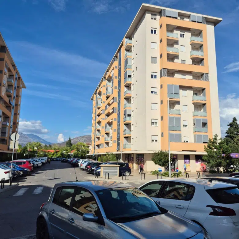 furnished studio podgorica, new build studio podgorica, city kej zagoric apartment, studio for sale podgorica, move in ready studio montenegro,podgorica, zagoric, city kej, gorica hill, montenegro,violet investment