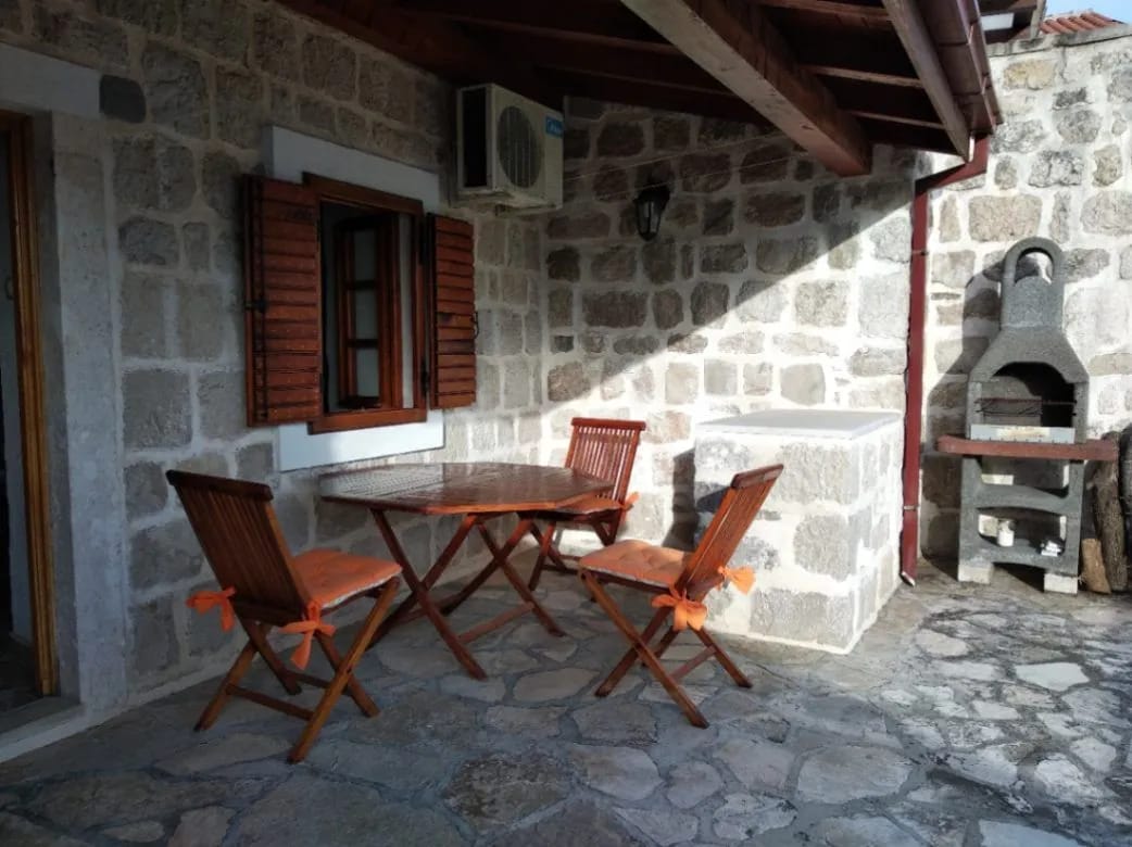 Perast 87 m2 apartment for sale, Bay of Kotor property, stone house apartment Montenegro, sea view terrace Perast, two bedroom Perast real estate, first-floor apartment Kotor Bay, historic stone home Montenegro, private property Perast, Section G clear title Montenegro