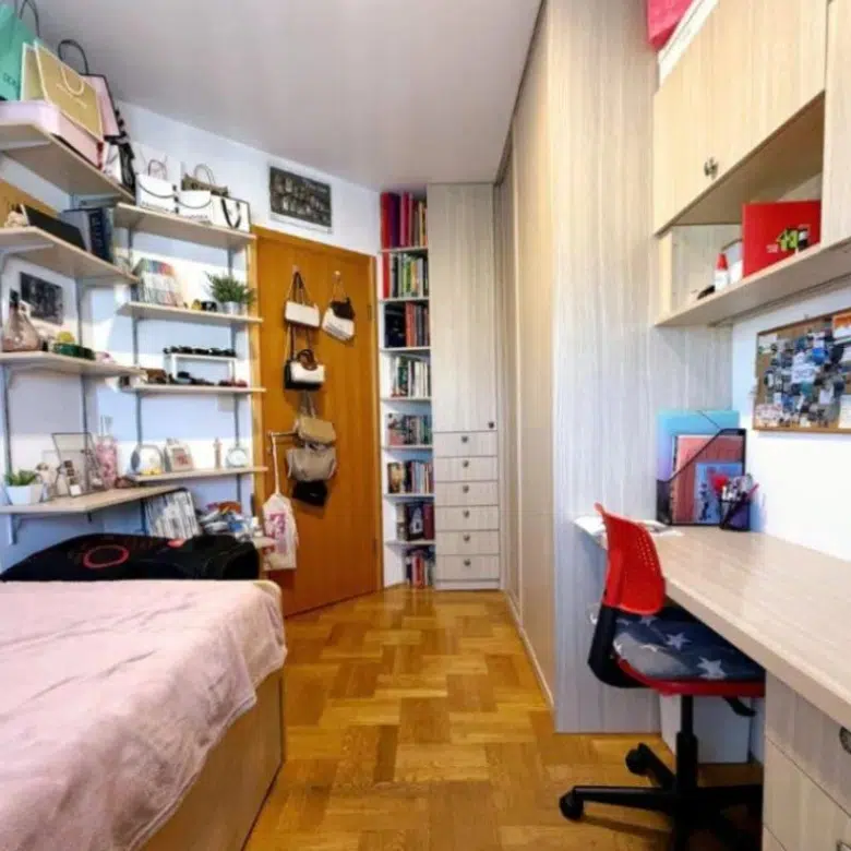 Three-Bedroom Apartment, Stari Aerodrom for Sale