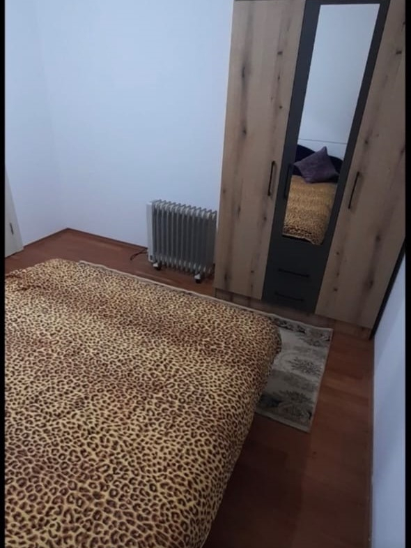 590