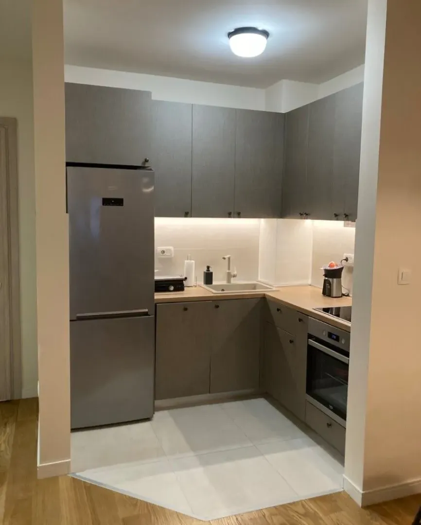 apartment for sale Central Point, one bedroom apartment Podgorica, 1 bedroom 40 m2 Central Point, furnished apartment for sale Podgorica, DODING kitchen Central Point, apartment with garage space Podgorica, 15 m2 garage Central Point, 5th floor flat Podgorica, modern apartment near Delta City, investment apartment Central Point, nekretnine Podgorica prodaja, jednosoban stan Central Point, stan sa garažnim mjestom Podgorica, namješten jednosoban stan Podgorica, novogradnja Central Point stan za prodaju, central point, violet investment, violet investment montenegro