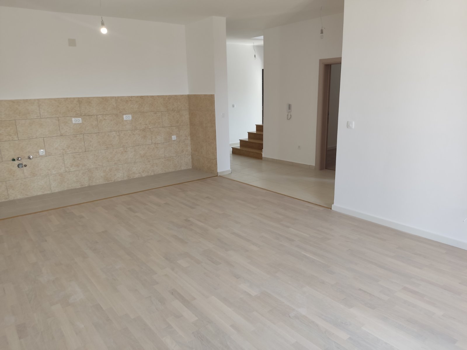 apartment for sale Tivat, three bedroom apartment Tivat, Mazina 1 Tivat, sea view apartment Tivat, large terrace apartment Montenegro, 107 m2 apartment Tivat, 110 m2 terrace Tivat, Porto Montenegro apartment walking distance, apartment near Porto Montenegro, investment property Tivat, apartment that can be divided into two units, family apartment Tivat, parking included apartment Tivat, air conditioned apartment Montenegro, coastal real estate Tivat, nekretnine Tivat prodaja, trosoban stan Tivat, stan Mazina Tivat, stan blizu Porto Montenegra, stan sa pogledom na more Tivat, stan sa velikom terasom Tivat, stan sa parkingom Tivat,violet investment, porto montenegro, violet investment montenegro