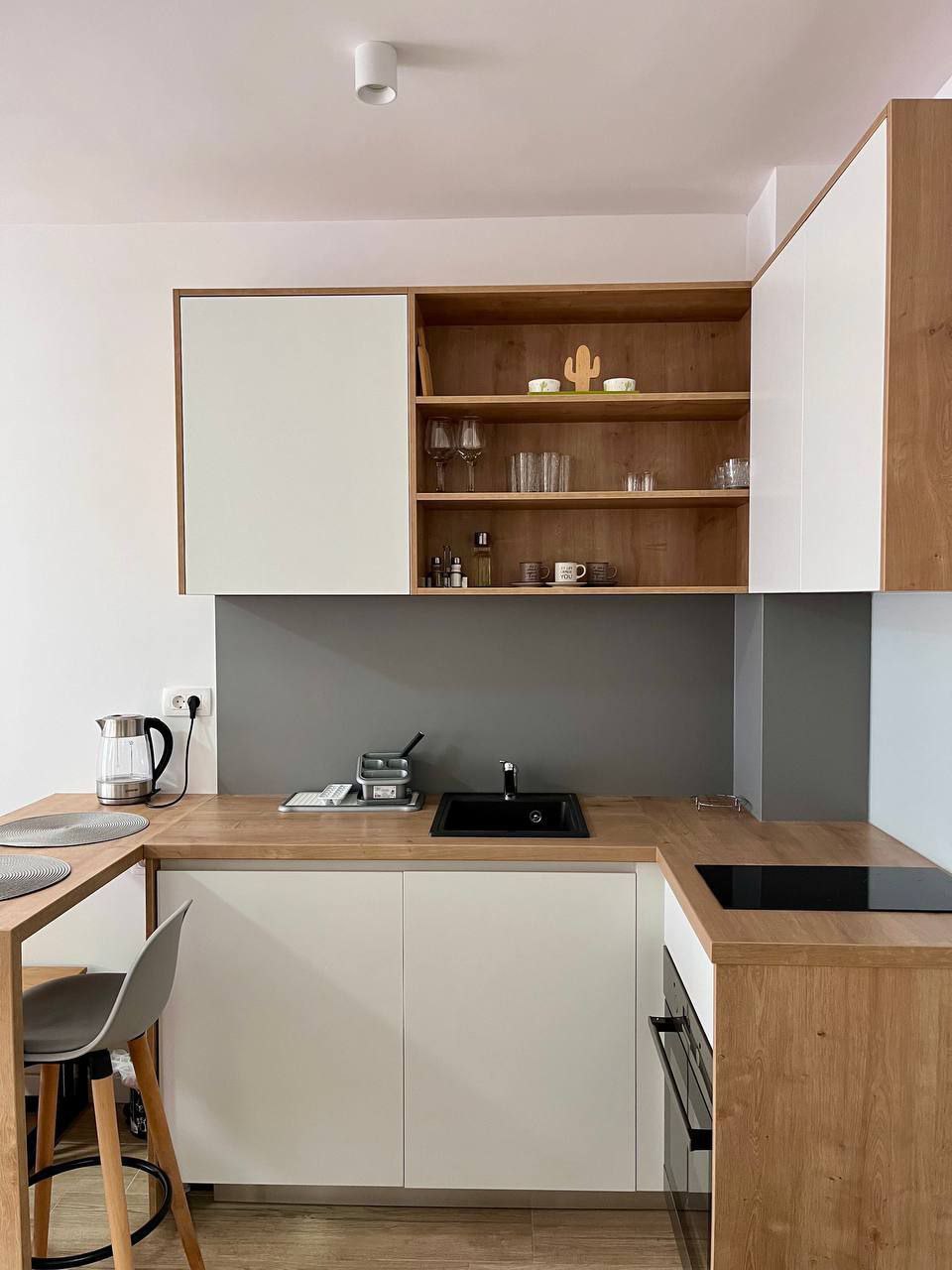 apartment for sale Bečići, studio for sale Bečići, Casa di Sofia Bečići, Bečići Montenegro property, studio apartment Montenegro coast, 21 m2 studio Bečići, modern studio near beach, apartment with pool Bečići, energy efficient apartment Montenegro, A+ energy label apartment, new building 2021 Bečići, furnished studio Bečići, investment property Bečići, rental apartment Montenegro, holiday home Bečići, coastal real estate Montenegro, Budva riviera apartment for sale, studio 400m from sea, nekretnine Bečići prodaja, studio apartman Bečići, apartman sa bazenom Bečići,violet investment,violet investment montenegro