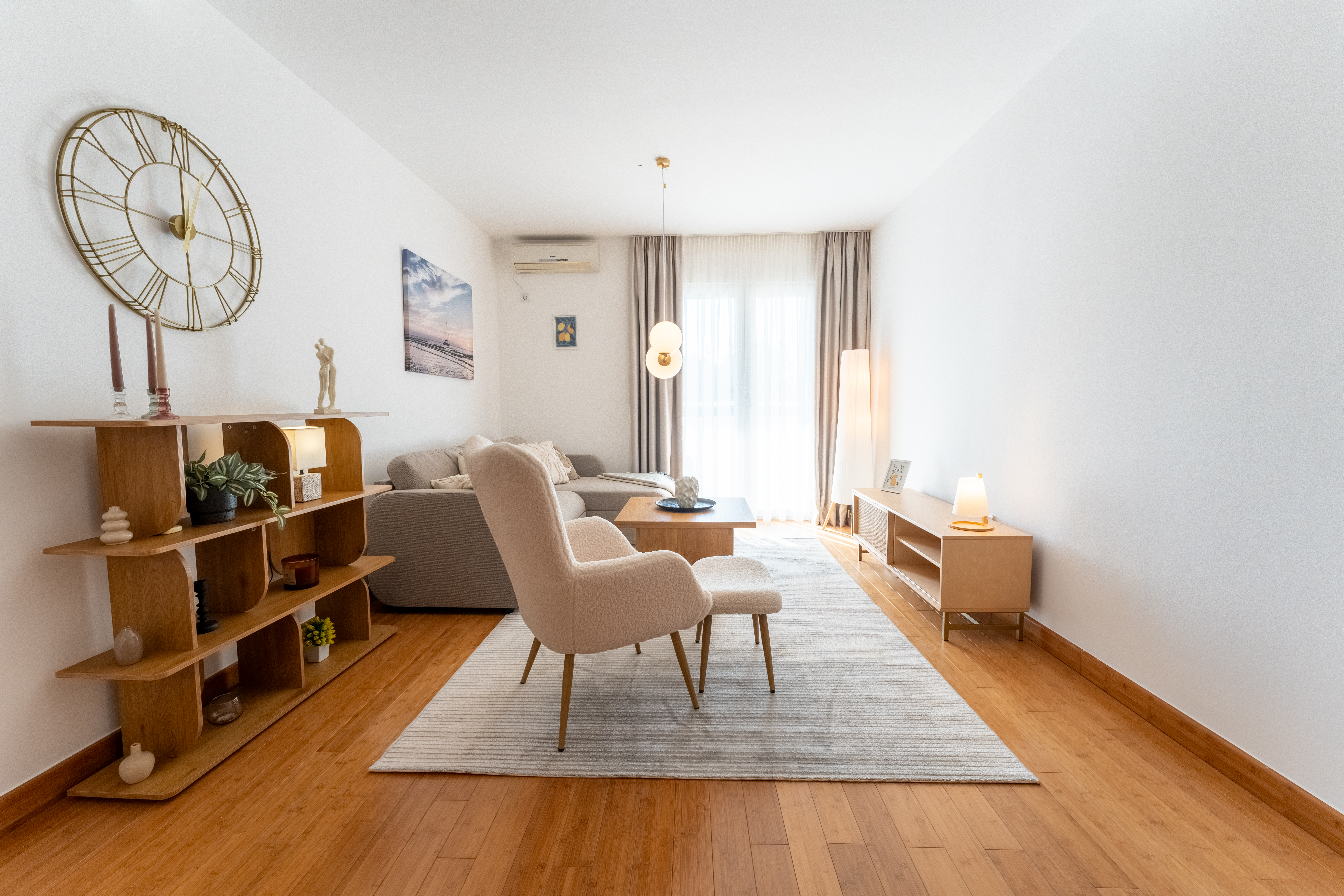 apartment for sale Pržno, 2 bedroom apartment Budva Riviera, newly renovated flat Montenegro, 68 m2 apartment near beach, furnished apartment Pržno, modern Scandinavian style interior, partial sea view balcony, property near Sveti Stefan, holiday home Pržno Montenegro, investment apartment Budva area, coastal real estate Montenegro, nekretnine Pržno prodaja, dvosoban stan Pržno, stan 8 minuta od plaže, namješten stan na moru Crna Gora, stan idealan za izdavanje Budva rivijera, violet investment, violet investment montenegro