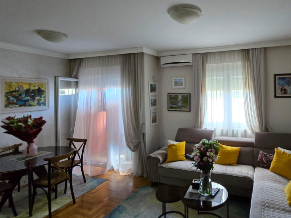 apartment for sale Zabjelo, two bedroom apartment Podgorica, 2 bedroom flat Zabjelo, 65 m2 apartment Podgorica, family apartment Zabjelo, furnished apartment for sale Podgorica, fully equipped apartment Zabjelo, apartment with two bathrooms Podgorica, separate sleeping area apartment, Zabjelo best location, apartment near park and school Podgorica, ready to move in apartment Montenegro, nekretnine Podgorica prodaja, dvosoban stan Zabjelo, dvosoban stan 65m2 Podgorica, namješten dvosoban stan Podgorica, stan za porodicu Zabjelo, stan blizu vrtića i škole Podgorica,violet investment, violet investment podgorica