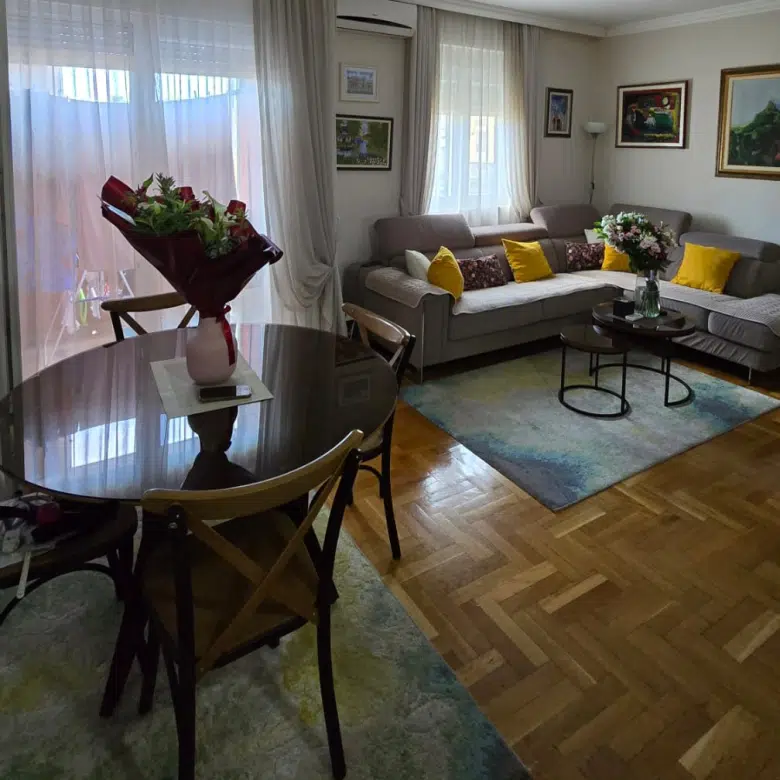 apartment for sale Zabjelo, two bedroom apartment Podgorica, 2 bedroom flat Zabjelo, 65 m2 apartment Podgorica, family apartment Zabjelo, furnished apartment for sale Podgorica, fully equipped apartment Zabjelo, apartment with two bathrooms Podgorica, separate sleeping area apartment, Zabjelo best location, apartment near park and school Podgorica, ready to move in apartment Montenegro, nekretnine Podgorica prodaja, dvosoban stan Zabjelo, dvosoban stan 65m2 Podgorica, namješten dvosoban stan Podgorica, stan za porodicu Zabjelo, stan blizu vrtića i škole Podgorica,violet investment, violet investment podgorica