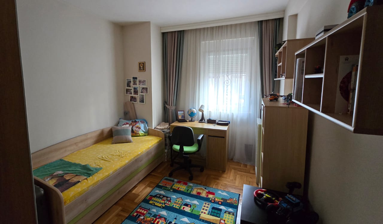 apartment for sale Zabjelo, two bedroom apartment Podgorica, 2 bedroom flat Zabjelo, 65 m2 apartment Podgorica, family apartment Zabjelo, furnished apartment for sale Podgorica, fully equipped apartment Zabjelo, apartment with two bathrooms Podgorica, separate sleeping area apartment, Zabjelo best location, apartment near park and school Podgorica, ready to move in apartment Montenegro, nekretnine Podgorica prodaja, dvosoban stan Zabjelo, dvosoban stan 65m2 Podgorica, namješten dvosoban stan Podgorica, stan za porodicu Zabjelo, stan blizu vrtića i škole Podgorica,violet investment, violet investment podgorica