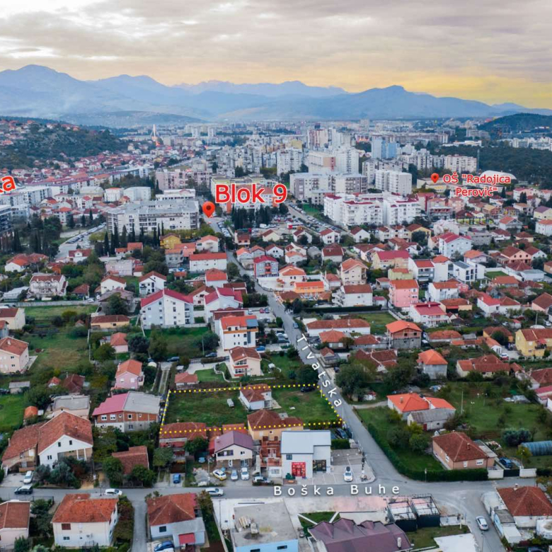 land for sale Tološi, urbanized land Podgorica, building plot Tološi Podgorica, 1475 m2 land Podgorica, Tivatska 3 Podgorica, land near Block 9, residential land Podgorica, plot with house Podgorica, land with urban-technical conditions, land for residential building Podgorica, land for family villa Podgorica, investment land Podgorica, quiet family neighborhood Tološi, nekretnine Podgorica prodaja, urbanizovan plac Tološi, građevinsko zemljište Podgorica, plac sa kućom Podgorica, zemljište za gradnju stambene zgrade, plac blizu vrtića i škola Podgorica, violet investment, violet investment montenegro