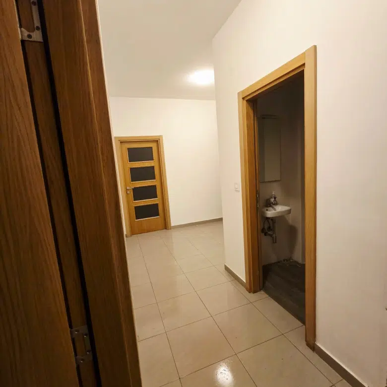 apartment for sale Stari Aerodrom, Adagio building Bemax Podgorica, new 2 bedroom apartment 72 m2, unused flat Podgorica, top floor apartment boulevard view, apartment with garage and ramp parking, 2 bedroom flat Bl Pera Ćetkovića, Bl Dr Ibrahima Koristovića apartment, modern building Podgorica, nekretnine Podgorica prodaja, dvosoban stan Stari Aerodrom, nov stan Adagio Bemax, stan sa vešerajem i velikom terasom, stan sa garažom Podgorica, stan bez tereta 1/1 Podgorica, violet investment , violet investment montenegro