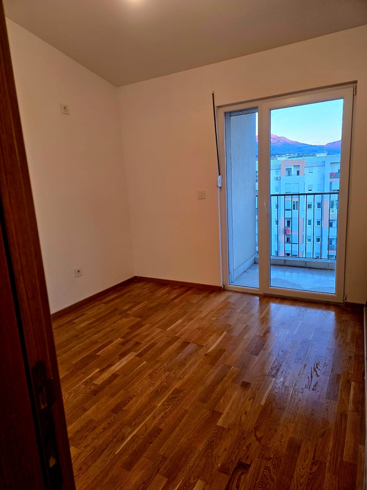 apartment for sale Stari Aerodrom, Adagio building Bemax Podgorica, new 2 bedroom apartment 72 m2, unused flat Podgorica, top floor apartment boulevard view, apartment with garage and ramp parking, 2 bedroom flat Bl Pera Ćetkovića, Bl Dr Ibrahima Koristovića apartment, modern building Podgorica, nekretnine Podgorica prodaja, dvosoban stan Stari Aerodrom, nov stan Adagio Bemax, stan sa vešerajem i velikom terasom, stan sa garažom Podgorica, stan bez tereta 1/1 Podgorica, violet investment , violet investment montenegro