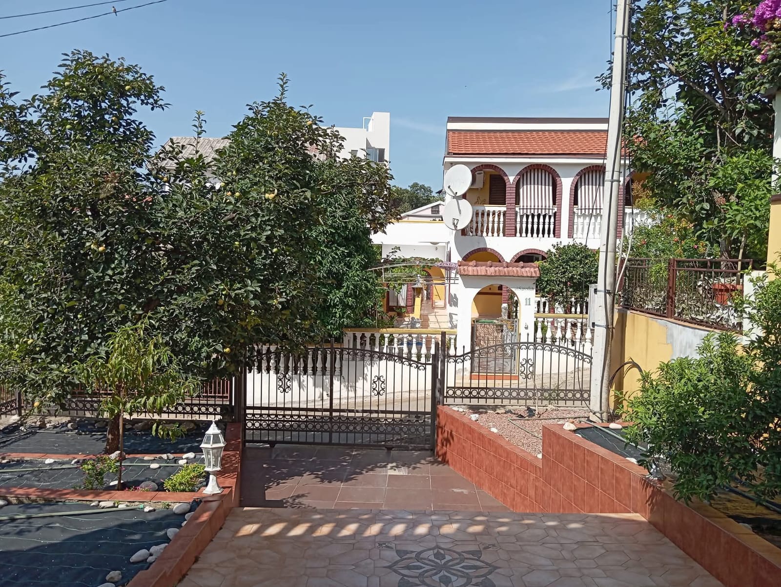 house for sale Utjeha, Utjeha house near beach, Utjeha Montenegro property, 3 bedroom house Utjeha, beach house for sale Montenegro, seaside house Montenegro, legalized house Montenegro, legalized property Utjeha, furnished house Utjeha, family house Utjeha, Bar riviera real estate, Montenegro coastal property, investment property Utjeha, holiday home Utjeha, house with garden Utjeha, house with terraces Montenegro, kuća na prodaju Utjeha, kuća blizu mora Utjeha, legalizovana kuća Utjeha, porodična kuća Utjeha, namještena kuća Utjeha, kuća sa dvorištem Utjeha, nekretnine Utjeha prodaja, violet investment,violet investment montenegro,montenegro investment