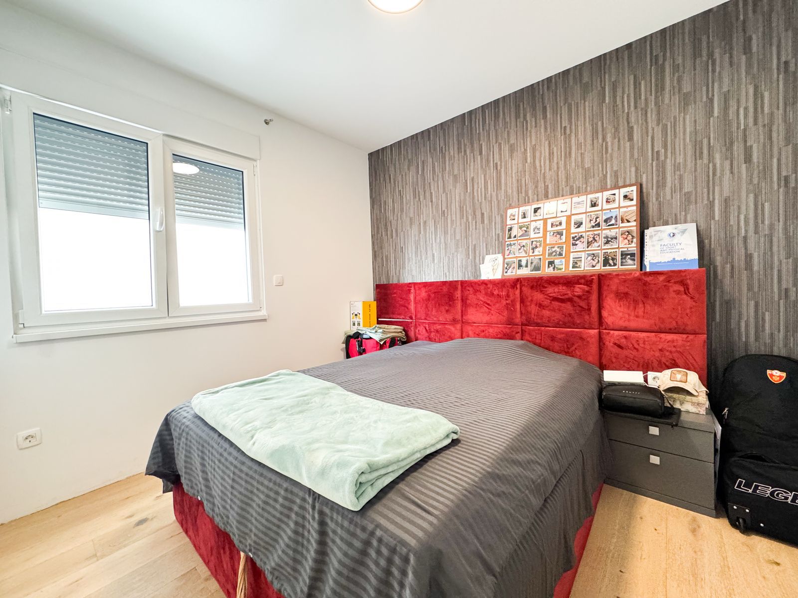 two bedroom apartment for sale, 2 bedroom flat new building, furnished apartment for sale, 63 m2 apartment, first floor apartment with elevator, apartment with garage space, private garage parking, new construction 2019 apartment, parquet flooring apartment, northeast oriented apartment, electric heating apartment, registered property for sale, modern apartment with lift, namješten dvosoban stan prodaja, novogradnja stan sa garažom, stan u zgradi sa liftom, dvosoban stan 63m2, uknjižen stan novogradnja,violet investment,violet investment montenegro