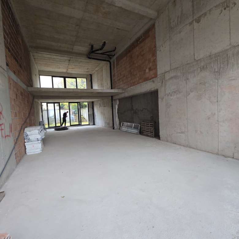commercial space for rent Podgorica, business premises for rent Podgorica, office space city center Podgorica, commercial property next to Hotel Bošković, 124 m2 business space Podgorica, space with garden for rent Podgorica, commercial with parking Podgorica, 4 garage 4 open parking Podgorica, business location city center, rental commercial Montenegro, office with private parking Podgorica, garden commercial space Podgorica, poslovni prostor izdavanje Podgorica, poslovni prostor centar grada, izdavanje lokala kod hotela Bošković, poslovni prostor sa parkingom Podgorica, lokal sa baštom Podgorica, kancelarijski prostor Podgorica, nekretnine komercijalne Podgorica izdavanje, violet investment, violet investment montenegro