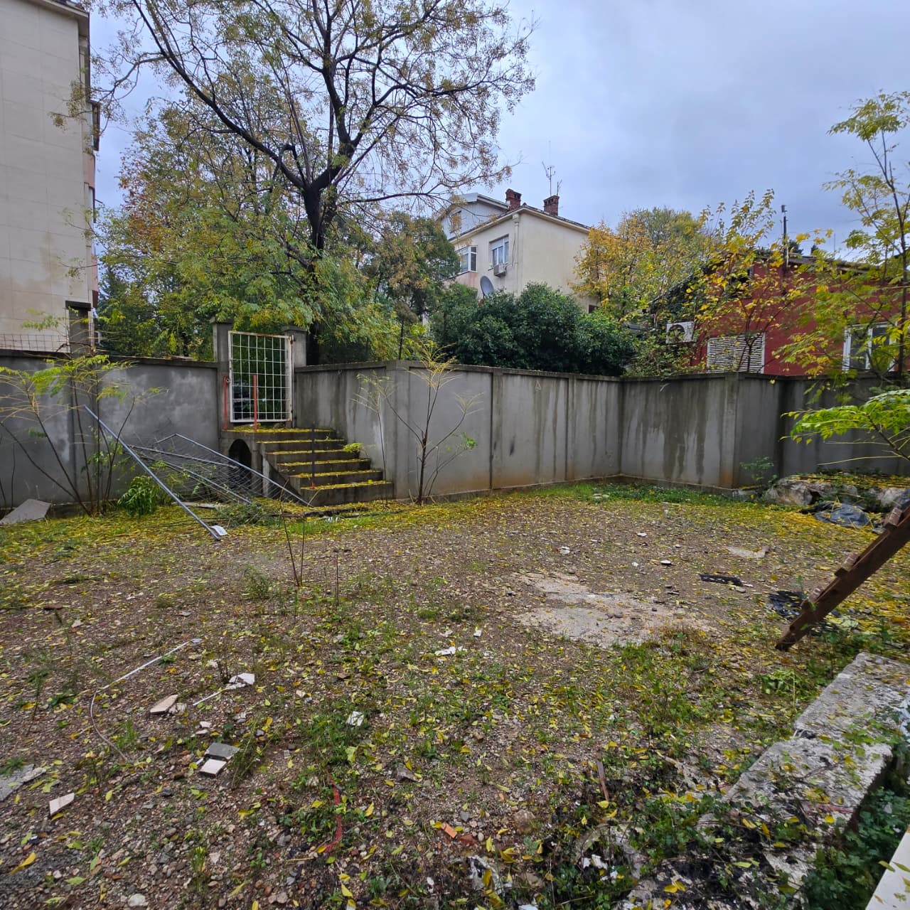 commercial space for rent Podgorica, business premises for rent Podgorica, office space city center Podgorica, commercial property next to Hotel Bošković, 124 m2 business space Podgorica, space with garden for rent Podgorica, commercial with parking Podgorica, 4 garage 4 open parking Podgorica, business location city center, rental commercial Montenegro, office with private parking Podgorica, garden commercial space Podgorica, poslovni prostor izdavanje Podgorica, poslovni prostor centar grada, izdavanje lokala kod hotela Bošković, poslovni prostor sa parkingom Podgorica, lokal sa baštom Podgorica, kancelarijski prostor Podgorica, nekretnine komercijalne Podgorica izdavanje, violet investment, violet investment montenegro