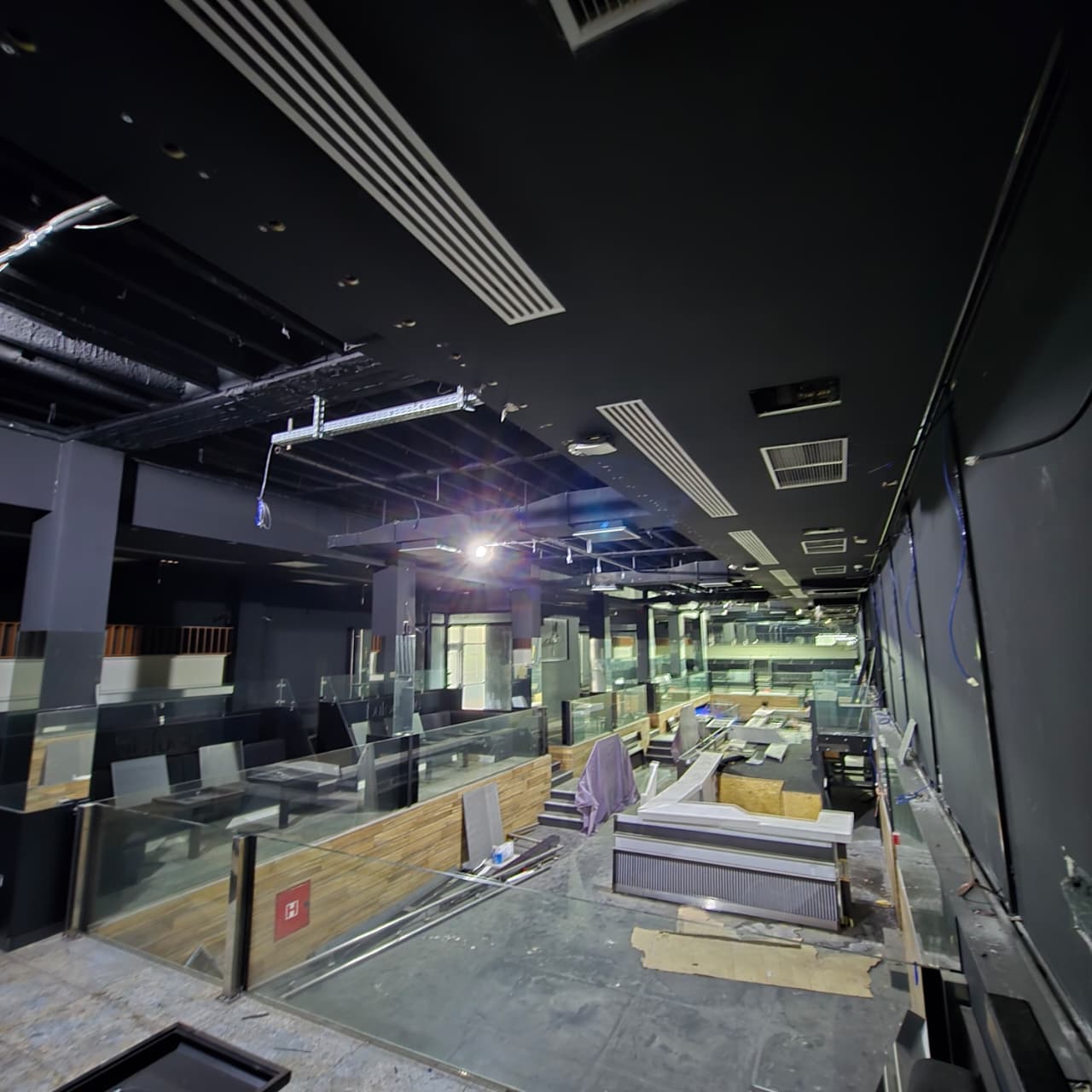 business space for rent Podgorica, 400 m2 business premises Podgorica, commercial space city center Podgorica, large commercial space for rent Montenegro, office space for rent Podgorica center, shared office space Podgorica, club or bar location Podgorica, clinic space for rent Podgorica, commercial unit with ventilation system, business premises with two bathrooms Podgorica, multipurpose commercial space Montenegro, high visibility location Podgorica, poslovni prostor izdavanje Podgorica centar, veliki lokal 400m2 Podgorica, prostor za klub ili bar Podgorica, prostor za kliniku ili polikliniku Podgorica, co-working prostor Podgorica, poslovni prostor u srcu grada Podgorica,violet investment , violet investment montenegro