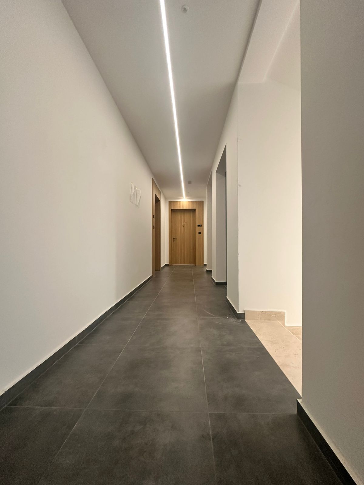 apartment for sale Bar, one bedroom apartment near beach, 45 m2 new apartment Montenegro, brand new flat October 2025, apartment near Anto Đedović school, apartment next to Aroma store Bar, first floor apartment Montenegro, underfloor heating apartment, wooden floors apartment Bar, 1 bedroom flat with balcony, partial sea view apartment, new building near beach Bar, for sale by owner Montenegro, holiday home Bar Montenegro, investment apartment near sea, apartment with underground parking option, quiet apartment not on main road, nekretnine Bar prodaja, jednosoban stan novogradnja Bar, stan blizu mora i škole Bar, violet investment, violet investment montenegro